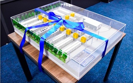 Maquete de projeto inovador de armazenamento de energia em baterias � apresentada na ANEEL