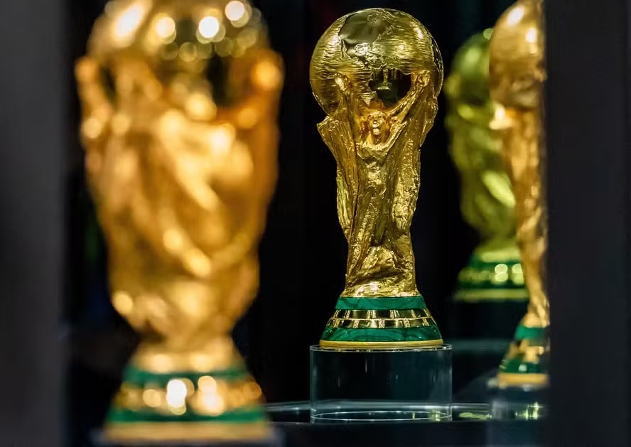 Ingressos da Fifa sobram e cambistas devem ser os primeiros a perder na Copa