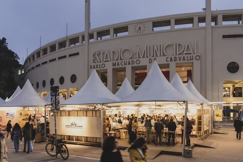 Feira do livro 2025: veja programa��o do evento que come�a neste s�bado e ter� palco exclusivo para p�blico infantil