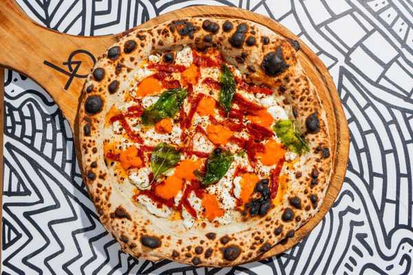 Dia da Pizza: cidade de S�o Paulo produz quase 4 'redondas' por segundo e abriga pizzaiolos brasileiros mais premiados