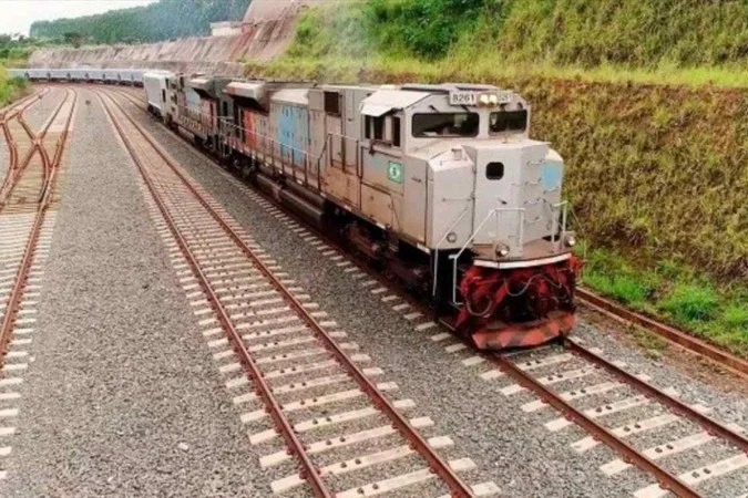 O sonho do brasileiro � ver o Brasil nos trilhos, ferrovi�rios
